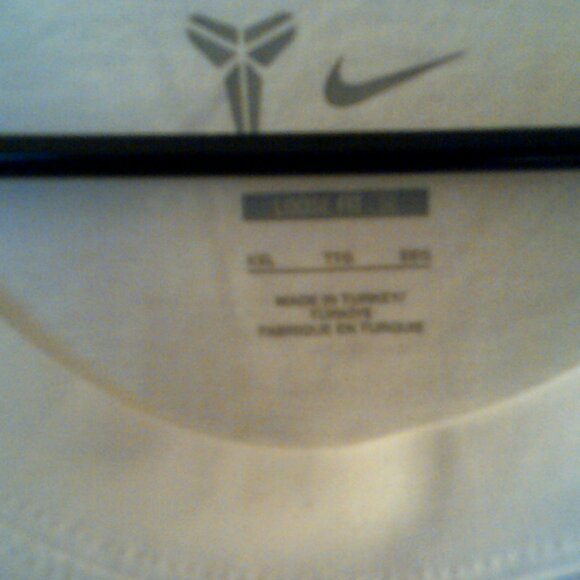 NIKE HOOPS KOBE BRYANT "Mamba Mentality Tee" MEN'S WHITE T-SHIRT 2XL HJ3318-100 - Picture 4 of 9